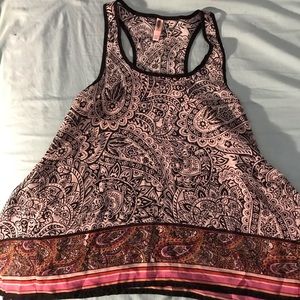 Xhileration Tank Top XS